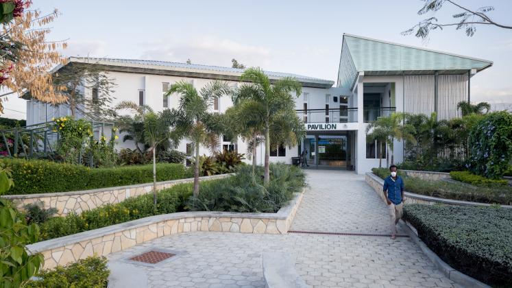 Photo of GHESKIO Tuberculosis Hospital, Photo by Iwan Baan, The Entrance to the Hospital