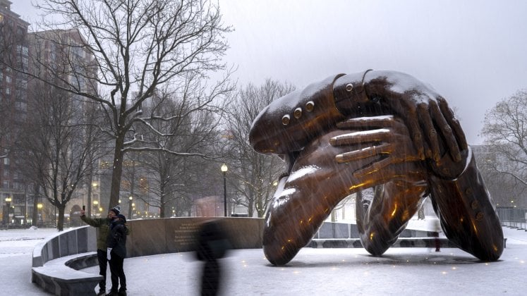 MLK statue: After criticism, mom of artist Hank Willis Thomas steps in