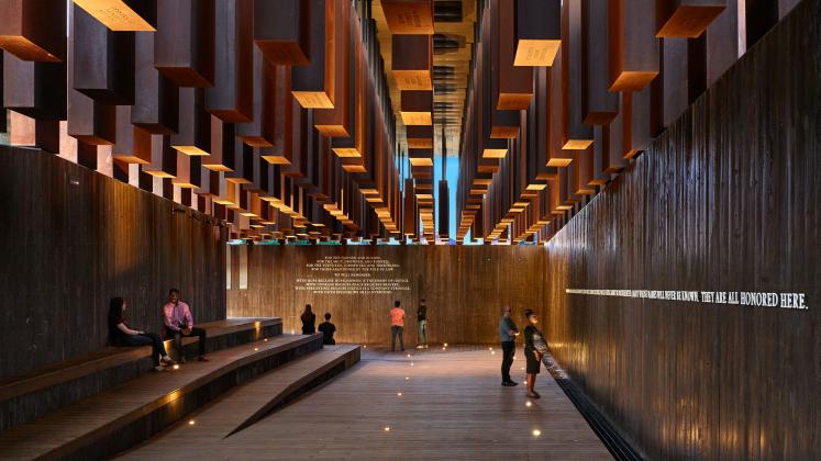 Inside of the Memorial, Photo © Alan Karchmer