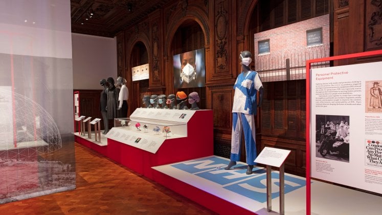 How to Design Museum Interiors: Display Cases to Protect